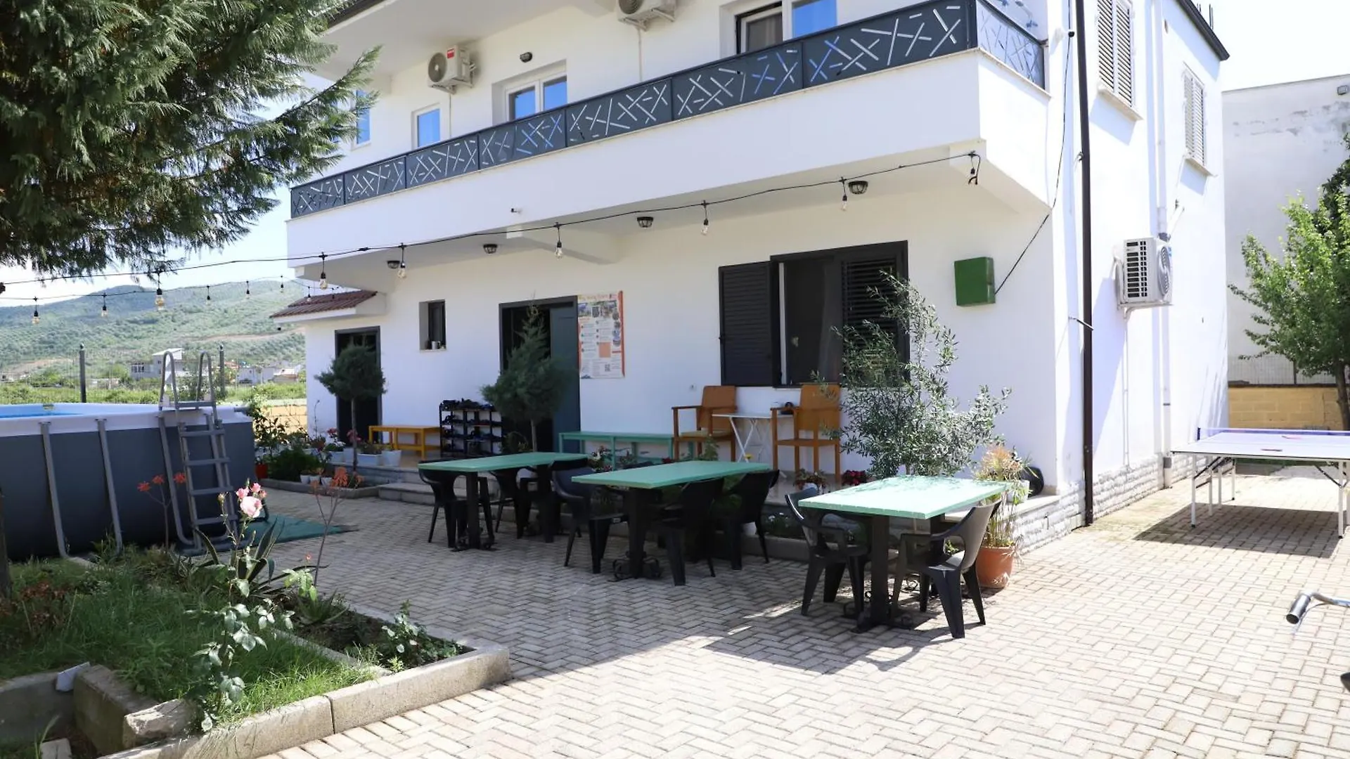 בראט Baza Hostel - Swimming Pool